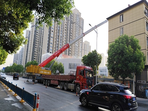 吊車(chē)租賃需要考察哪些事項(xiàng)？使用時(shí)需遵循什么規(guī)范要求？