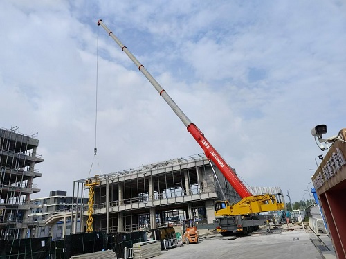 汽車(chē)吊車(chē)主要有哪三大部分組成？